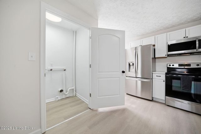 3813 Powell Ave, Louisville, KY 40215