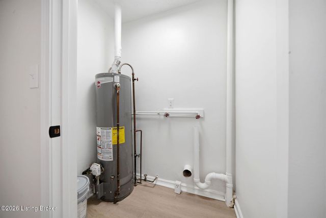 3813 Powell Ave, Louisville, KY 40215