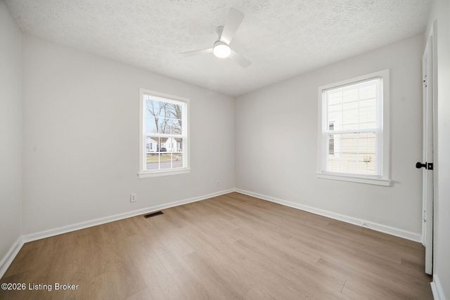 3813 Powell Ave, Louisville, KY 40215