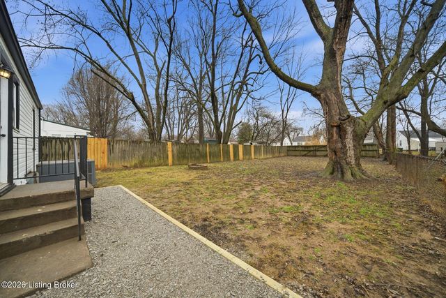 3813 Powell Ave, Louisville, KY 40215