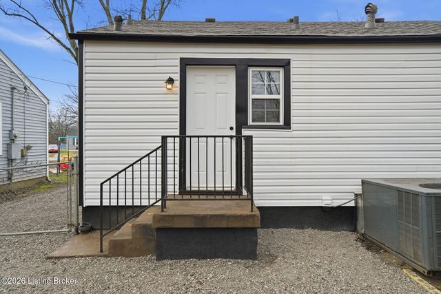 3813 Powell Ave, Louisville, KY 40215