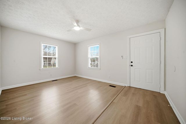 3813 Powell Ave, Louisville, KY 40215