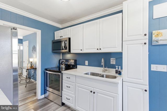 430 BURKETT RD, Harpers Ferry, WV 25425