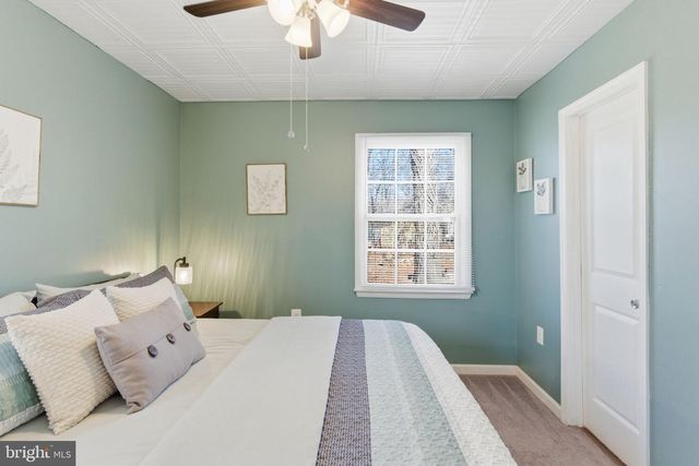 430 BURKETT RD, Harpers Ferry, WV 25425