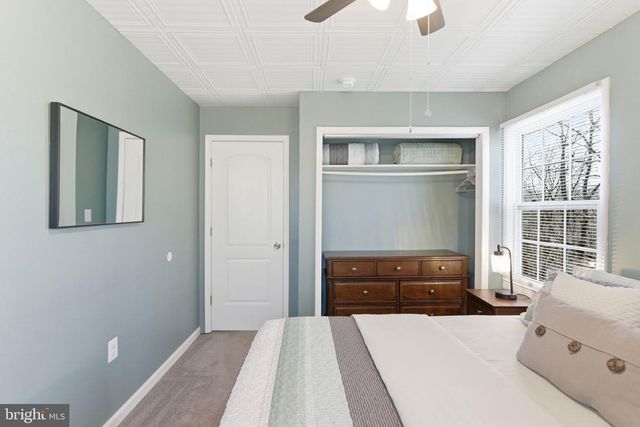 430 BURKETT RD, Harpers Ferry, WV 25425