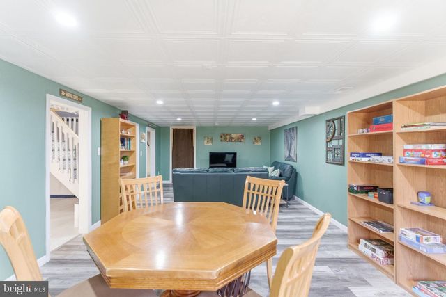 430 BURKETT RD, Harpers Ferry, WV 25425