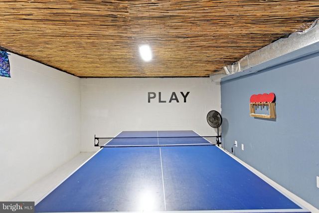 430 BURKETT RD, Harpers Ferry, WV 25425