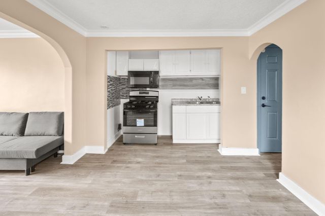 1153 Central Avenue W, Saint Paul, MN 55104