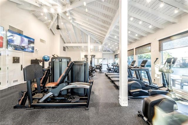 430 Cove Tower DR 304, Naples, FL 34110