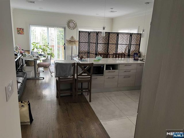 53 E Brinkerhoff Avenue, Palisades Park, NJ 07650