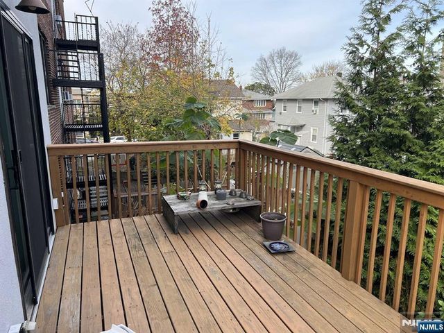 53 E Brinkerhoff Avenue, Palisades Park, NJ 07650