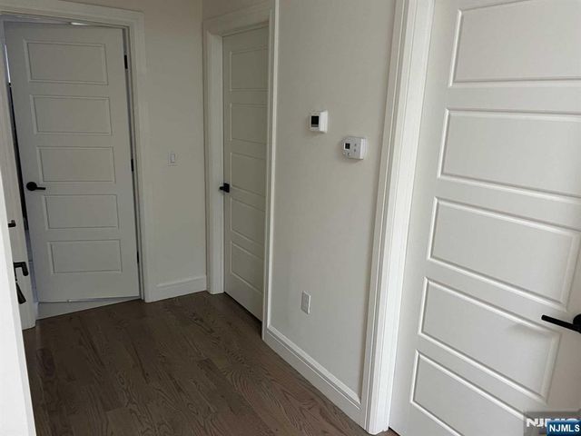 53 E Brinkerhoff Avenue, Palisades Park, NJ 07650