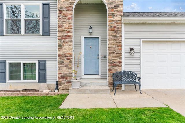 8789 Justonian Way, Dimondale, MI 48821