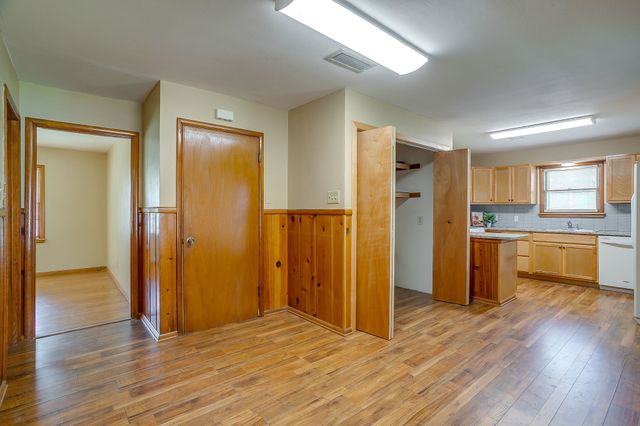 601 Perry Drive, White Settlement, TX 76108