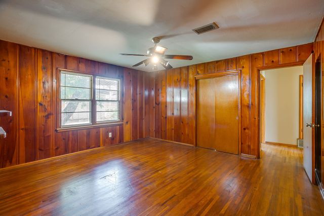 601 Perry Drive, White Settlement, TX 76108