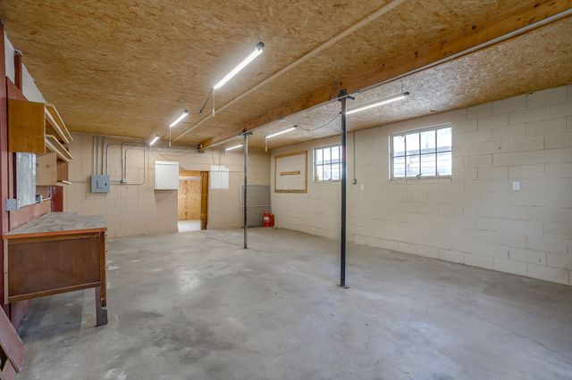 601 Perry Drive, White Settlement, TX 76108