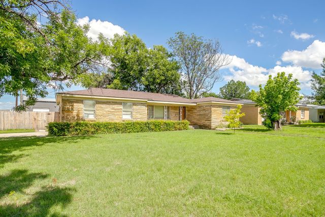 601 Perry Drive, White Settlement, TX 76108