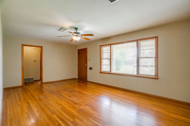 601 Perry Drive, White Settlement, TX 76108