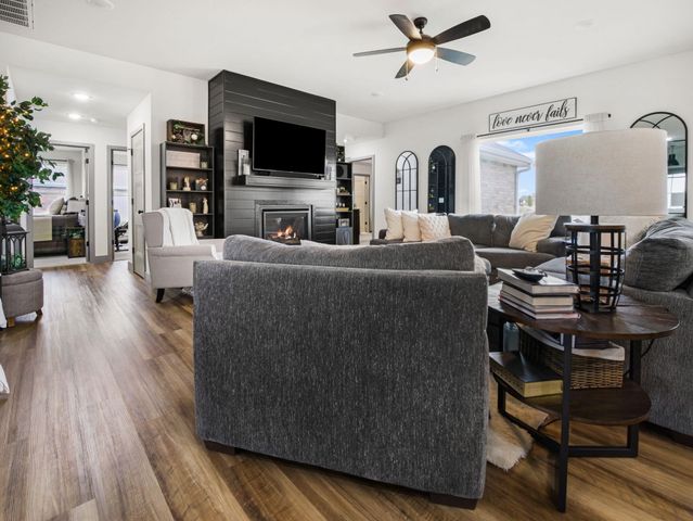 1205 W Yellowstone Street, Nixa, MO 65714