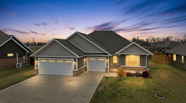 1205 W Yellowstone Street, Nixa, MO 65714