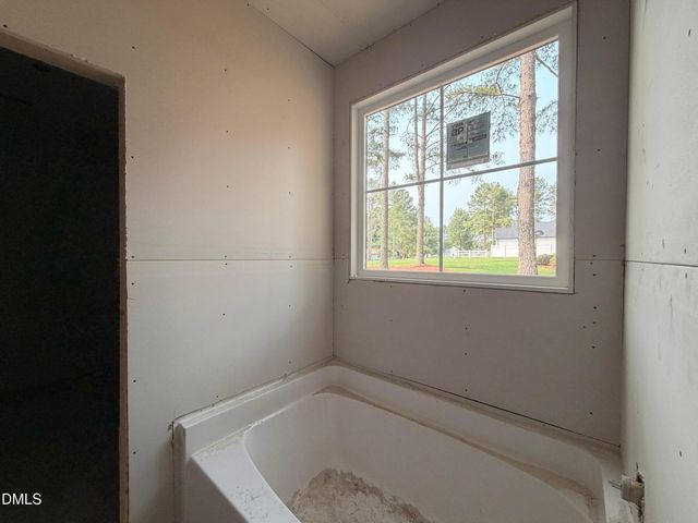 1702 Walnut Run Drive, Deep Run, NC 28525
