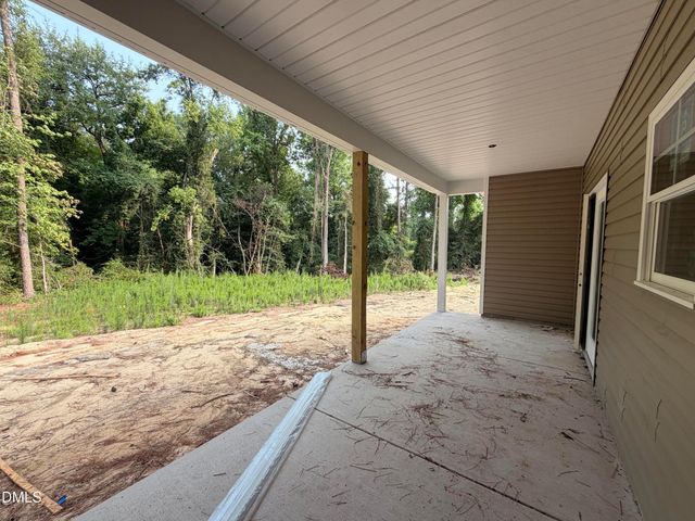 1702 Walnut Run Drive, Deep Run, NC 28525