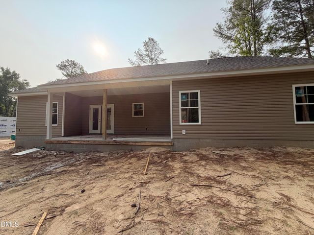 1702 Walnut Run Drive, Deep Run, NC 28525