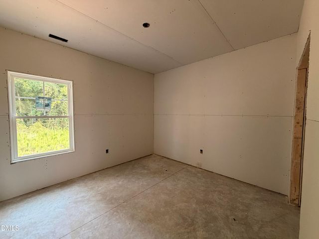 1702 Walnut Run Drive, Deep Run, NC 28525