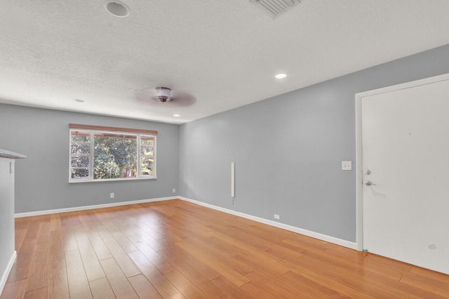 312 Southwind Drive 207, North Palm Beach, FL 33408