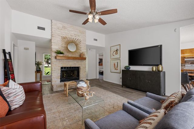 11201 Brushy Glen DR, Austin, TX 78754