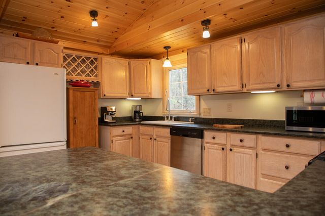 1001 Highlands Road, Keeseville, NY 12944