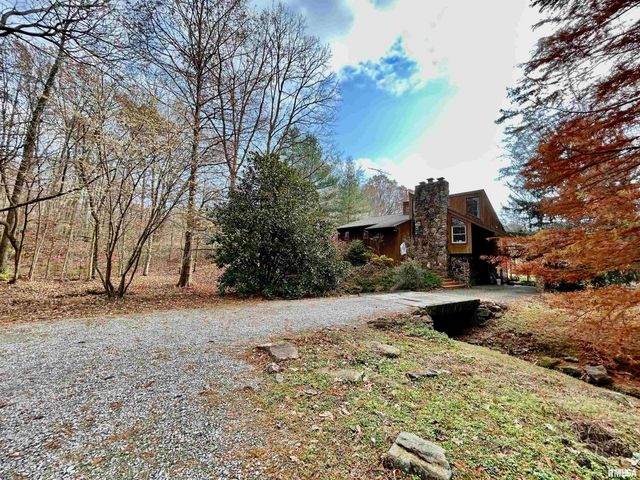 61 Schack Road, Murphysboro, IL 62966