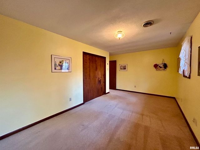 61 Schack Road, Murphysboro, IL 62966