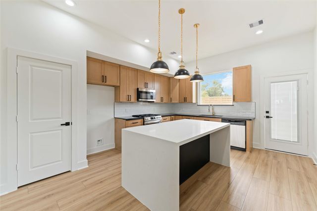 8044 Sunbury Street A, Houston, TX 77028