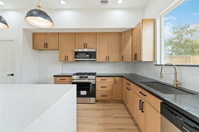 8044 Sunbury Street A, Houston, TX 77028