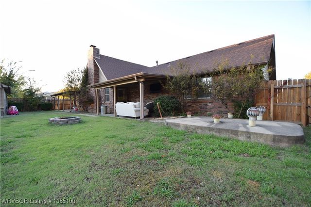 1300 E Ida Avenue, Sallisaw, OK 74955