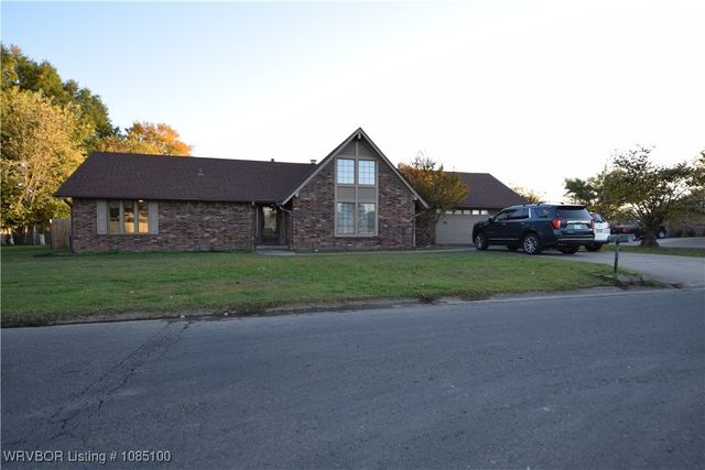 1300 E Ida Avenue, Sallisaw, OK 74955