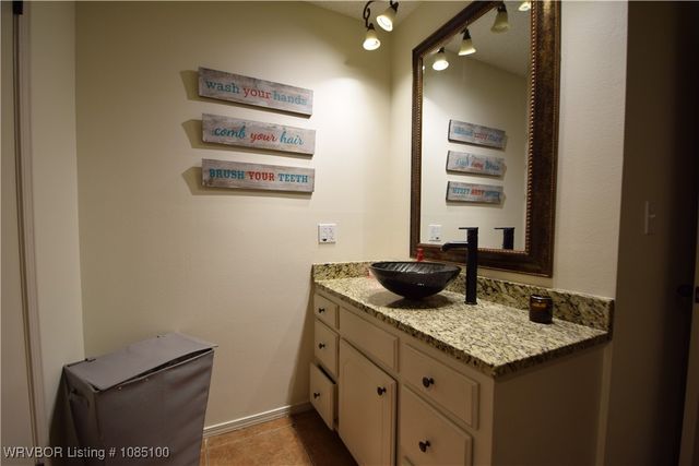 1300 E Ida Avenue, Sallisaw, OK 74955