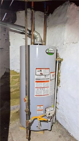 735 Boquet St, Mckees Rocks, PA 15136