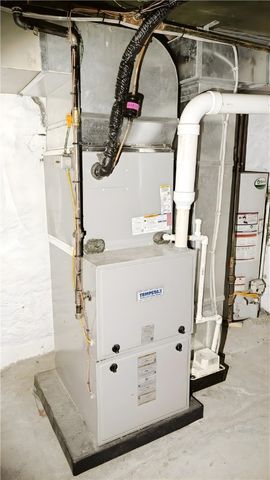 735 Boquet St, Mckees Rocks, PA 15136