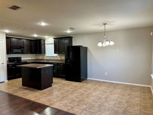 1804 Gayla Creek Drive, Little Elm, TX 75068