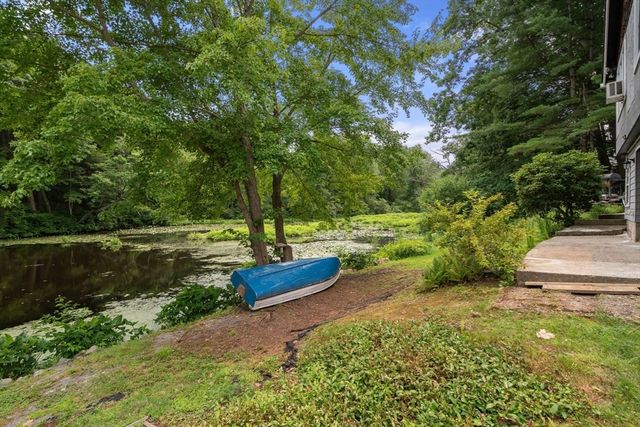 10 Riverside Dr, Auburn, MA 01501