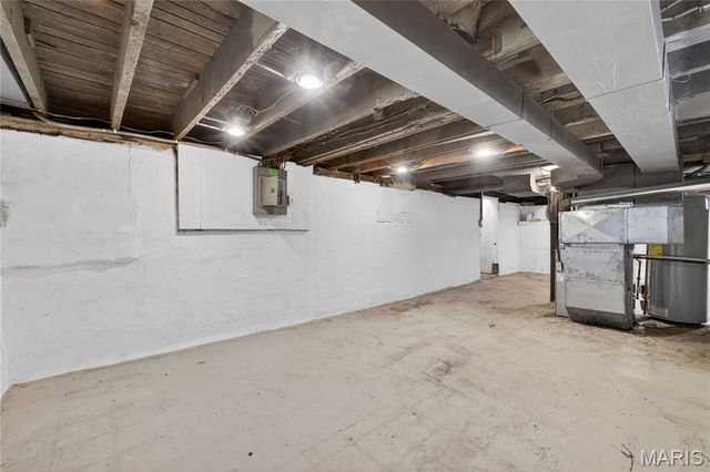 2219 Wengler Avenue, St Louis, MO 63114