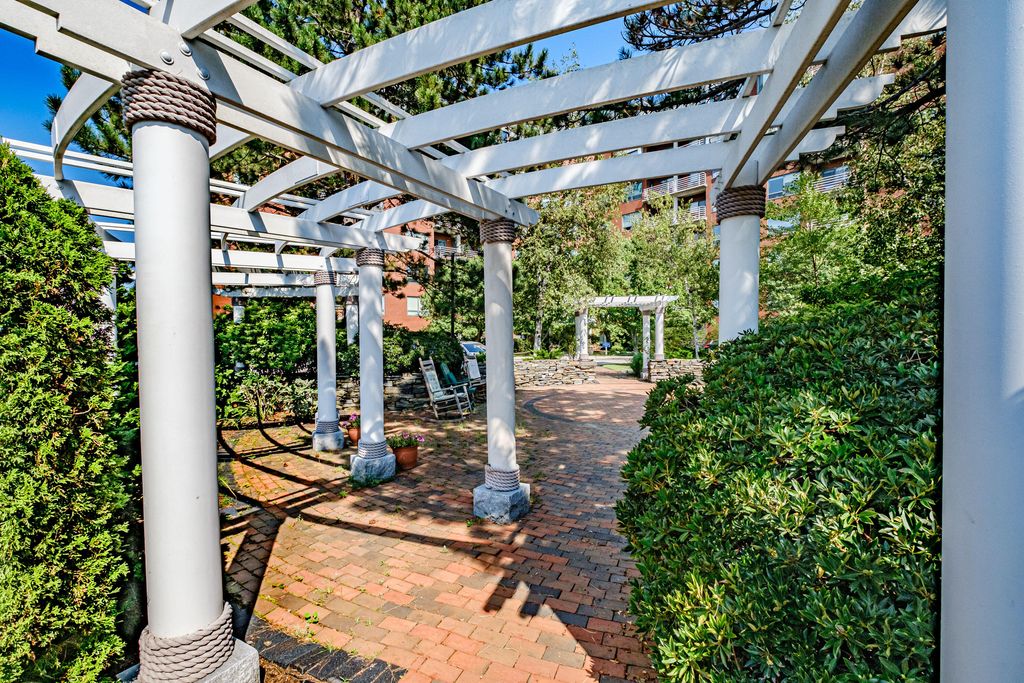148 Breakwater Drive 601, South Portland, ME 04106 — photo 5