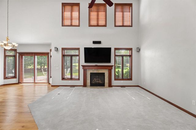 N1030 SPRING VALLEY DRIVE, Hortonville, WI 54944