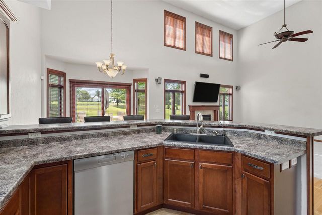 N1030 SPRING VALLEY DRIVE, Hortonville, WI 54944