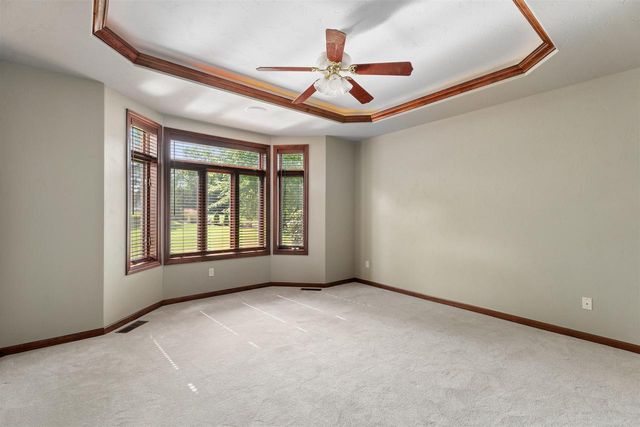 N1030 SPRING VALLEY DRIVE, Hortonville, WI 54944