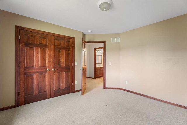N1030 SPRING VALLEY DRIVE, Hortonville, WI 54944