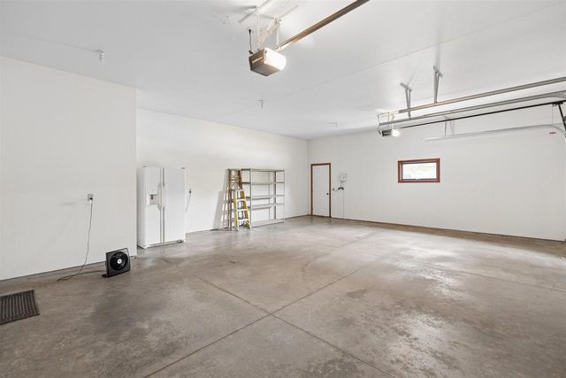N1030 SPRING VALLEY DRIVE, Hortonville, WI 54944