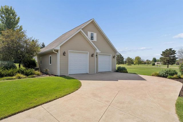 N1030 SPRING VALLEY DRIVE, Hortonville, WI 54944